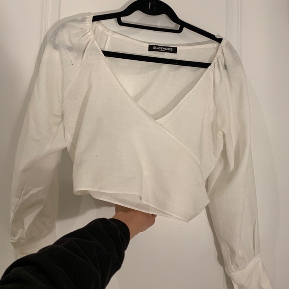 White wrap blouse - Picture 2 of 3